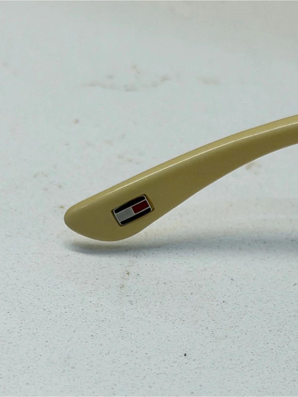 Tommy Hilfiger Brown Gradient Lens Sunglasses with Beige Temples